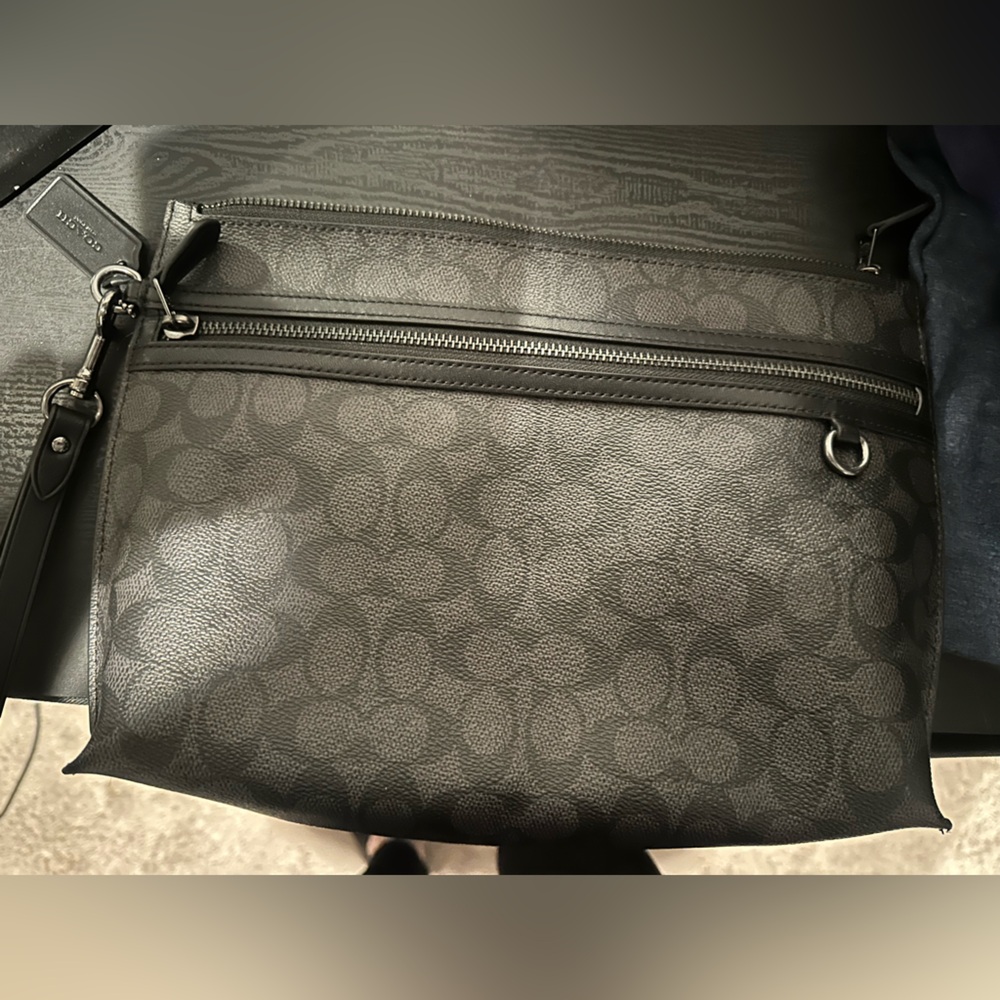 Black Leather Men's coach pouch